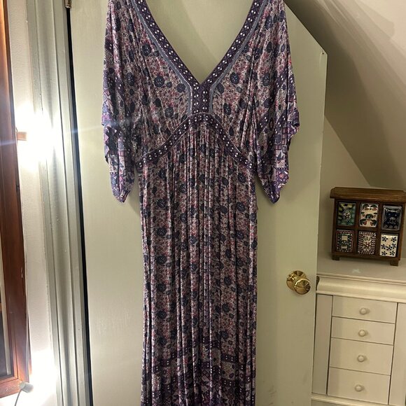 Spell and the Gypsy Lavender Kombi Gown, Size Small - Picture 8 of 8